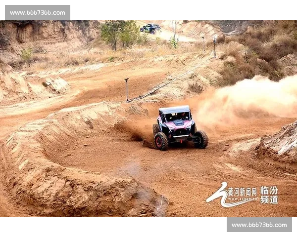 巅峰对决山地越野汽车赛挑战极限速度激情